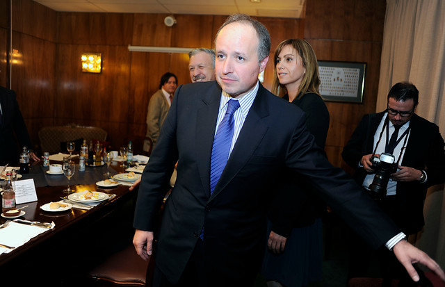 Fiscalía Metropolitana Oriente decidió no perseverar en investigación contra ex ministro Insunza Fiscalía Metropolitana Oriente decidió no perseverar en investigación contra ex ministro Insunza
