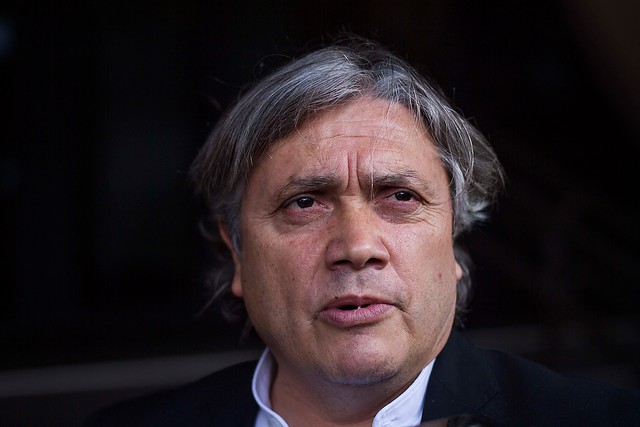 Navarro califica como «obscena» colusión del confort y emplaza a Bachelet a poner discusión inmediata proyecto de cárcel para estos delitos Navarro califica como