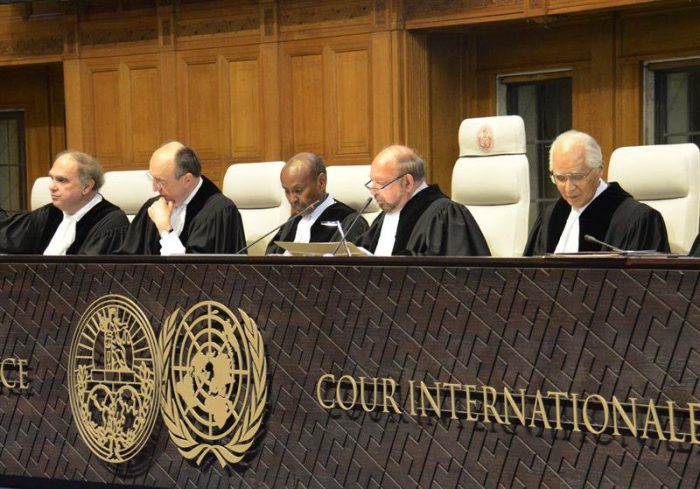 Juez de La Haya pide a Chile y Bolivia que precisen qué es una salida soberana al mar