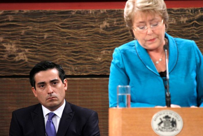 El  vínculo con Peñailillo que deja en jaque mate la explicación de La Moneda sobre precampaña de Bachelet