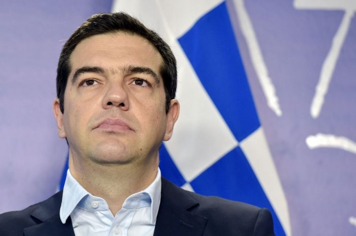 Táctica de Tsipras deja a los griegos un legado muy costoso