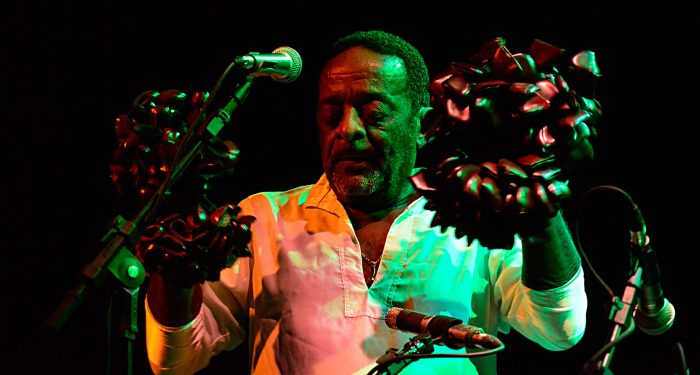 La potencia visual de la música afrobrasileña de Naná Vasconcelos La potencia visual de la música afrobrasileña de Naná Vasconcelos