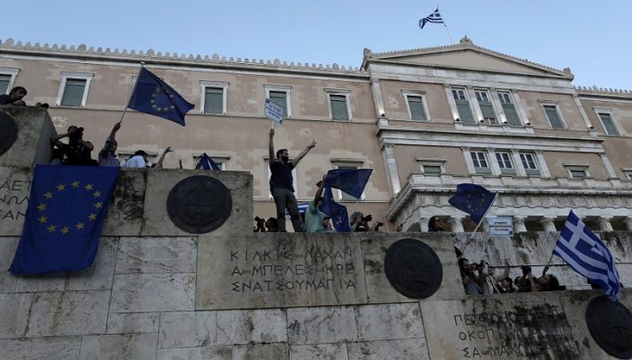 ¿Qué tan maltratada queda la solidaridad en la Unión Europea luego de la debacle griega? ¿Qué tan maltratada queda la solidaridad en la Unión Europea luego de la debacle griega?