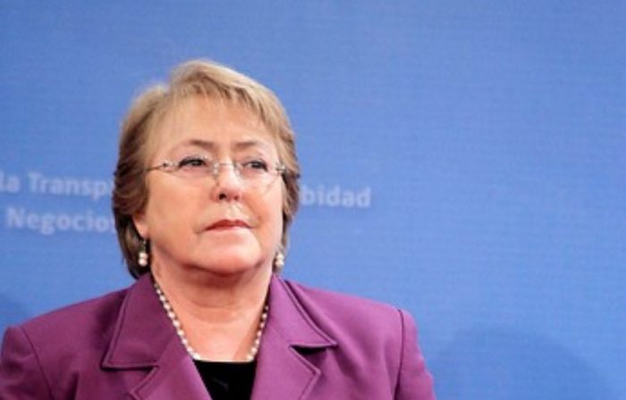 Bachelet toca su mínimo histórico: 24% de aprobación Bachelet toca su mínimo histórico: 24% de aprobación