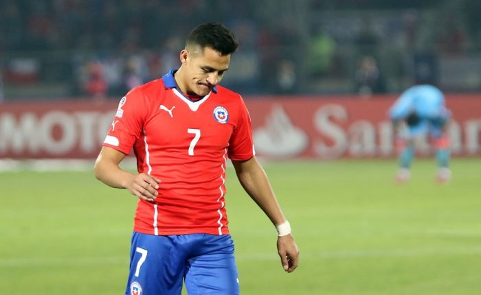 Amigo de Alexis Sánchez asegura que este ha jugado con micro desgarro Amigo de Alexis Sánchez asegura que este ha jugado con micro desgarro
