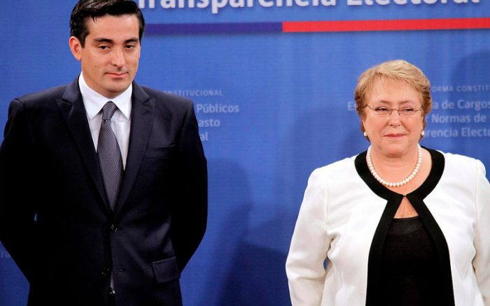 Peñailillo sí tuvo que responder preguntas sobre Bachelet ante la Fiscalía Peñailillo sí tuvo que responder preguntas sobre Bachelet ante la Fiscalía