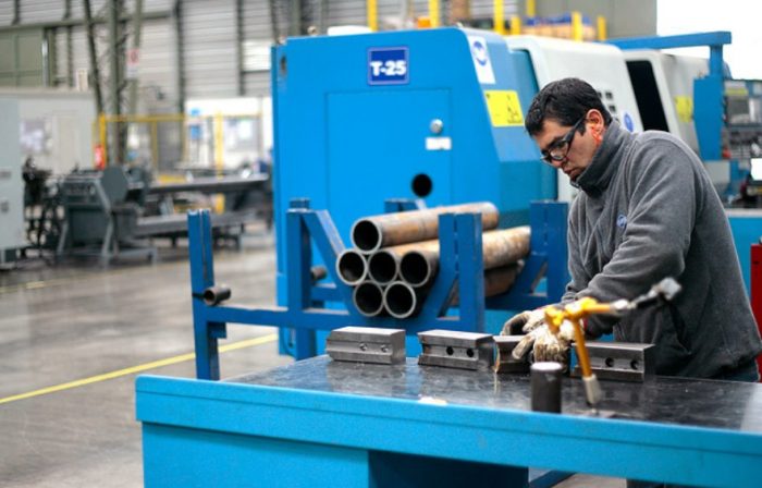 Desempleo sorprende al mercado y cae a 6,5% en el segundo trimestre Desempleo sorprende al mercado y cae a 6,5% en el segundo trimestre