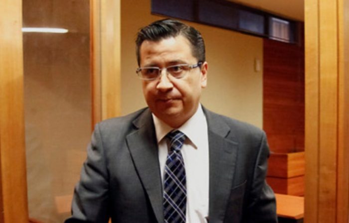 Luis Toledo renuncia a su postulación como notario tras paralización de su nombramiento por nuevo gobierno Luis Toledo renuncia a su postulación como notario tras paralización de su nombramiento por nuevo gobierno