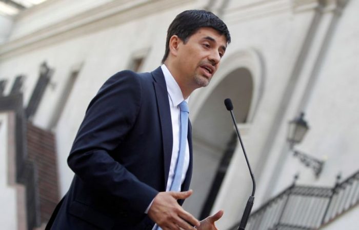 La Moneda da portazo a idea de Walker de introducir cambios a reforma tributaria La Moneda da portazo a idea de Walker de introducir cambios a reforma tributaria