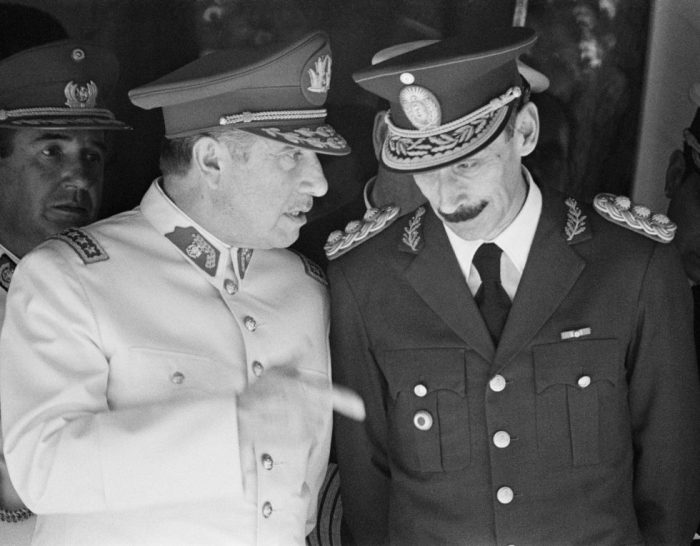 Opinión: ¿chilenos traidores? Opinión: ¿chilenos traidores?