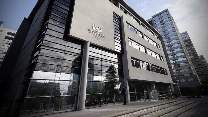 Fiscalía ya investiga a Quiñenco y Antarchile en medio de la preocupación del empresariado por arista penal de los aportes a la política Fiscalía ya investiga a Quiñenco y Antarchile en medio de la preocupación del empresariado por arista penal de los aportes a la política
