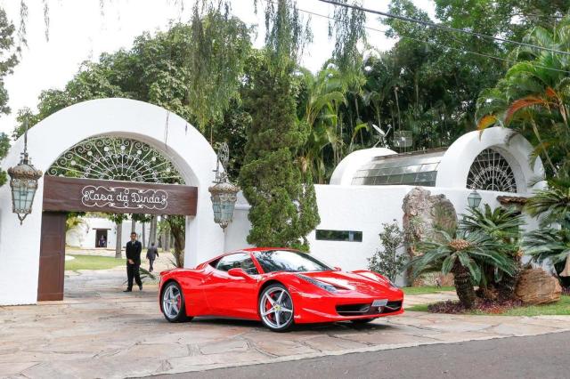 ¡Pobre Fernando Collor! Al ex presidente de Brasil le confiscaron un Porsche, Lamborgini y Ferrari ¡Pobre Fernando Collor! Al ex presidente de Brasil le confiscaron un Porsche, Lamborgini y Ferrari