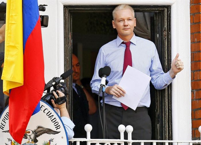 Francia niega asilo político a Julian Assange Francia niega asilo político a Julian Assange