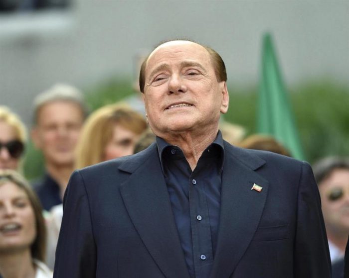 Tribunal italiano decreta tres años de cárcel para Berlusconi por soborno Tribunal italiano decreta tres años de cárcel para Berlusconi por soborno