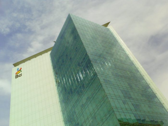 Disputa entre aportantes de cuestionado fondo inmobiliario y el BCI amenaza con terminar en la SVS Disputa entre aportantes de cuestionado fondo inmobiliario y el BCI amenaza con terminar en la SVS