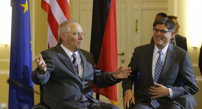 Alemania se ríe en medio de la crisis griega: propone enrocarlo con Puerto Rico Alemania se ríe en medio de la crisis griega: propone enrocarlo con Puerto Rico