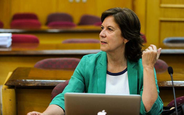 La venganza de Mariana Aylwin: dice que Bachelet fue “irresponsable” por subirse al carro de los movimientos sociales para la campaña La venganza de Mariana Aylwin: dice que Bachelet fue