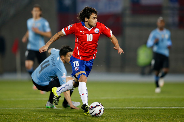 El Mago Valdivia envió un “misil” a Colo Colo desde Emiratos Árabes El Mago Valdivia envió un
