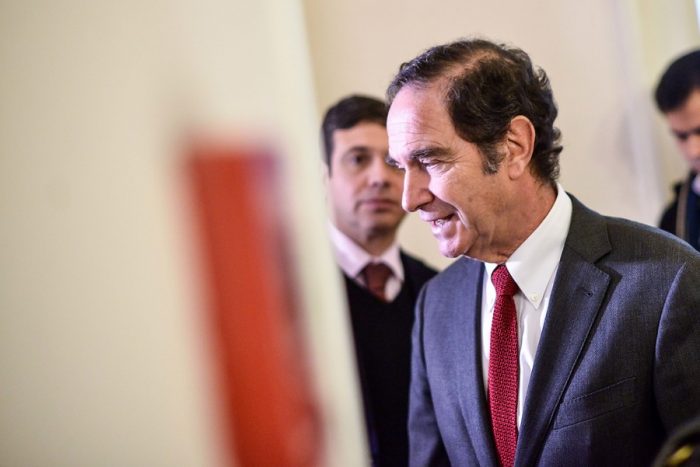 Hernán Larraín sale a corregir patinazo de su número dos por el Caso Quemados: “Nada ni nadie lo puede justificar” Hernán Larraín sale a corregir patinazo de su número dos por el Caso Quemados: