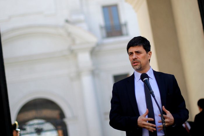 Luego de la declaración de Peñailillo La Moneda insiste en que Bachelet no tuvo relación con precampaña Luego de la declaración de Peñailillo La Moneda insiste en que Bachelet no tuvo relación con precampaña