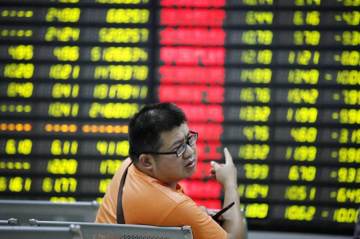 Wall Street remonta el «lunes negro» y el Dow Jones subió 2,15% Wall Street remonta el