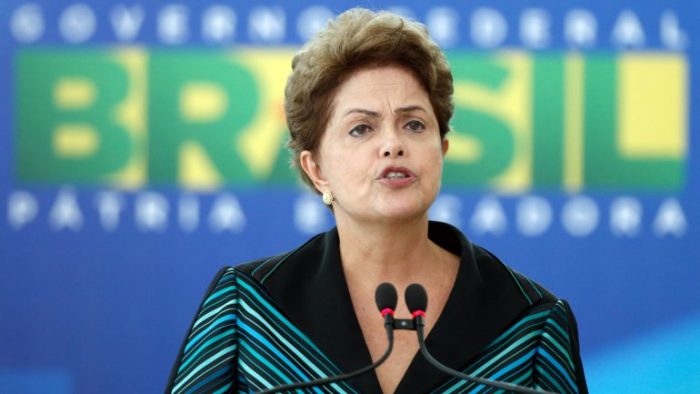 Dilma Rousseff marcada por casos de corrupción y bajo crecimiento: “Yo no voy a caer” Dilma Rousseff marcada por casos de corrupción y bajo crecimiento: