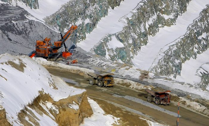 Minera Anglo American anuncia ola de despidos afectada por caída en precios de commodities Minera Anglo American anuncia ola de despidos afectada por caída en precios de commodities