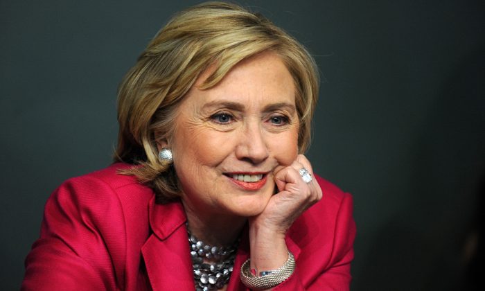 Hillary Clinton pedirá levantamiento del embargo a Cuba en visita a Miami Hillary Clinton pedirá levantamiento del embargo a Cuba en visita a Miami