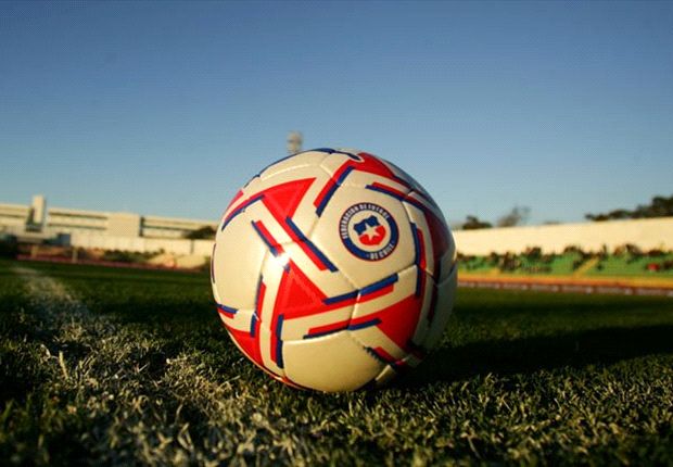 El fútbol chileno se aprovecha sin pudor de la crisis social El fútbol chileno se aprovecha sin pudor de la crisis social