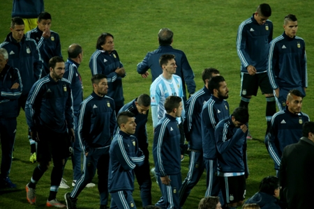 La selección argentina regresó a Buenos Aires sumida en el silencio La selección argentina regresó a Buenos Aires sumida en el silencio