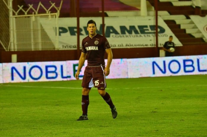 Jugador de Lanús fallece en accidente automovilístico Jugador de Lanús fallece en accidente automovilístico