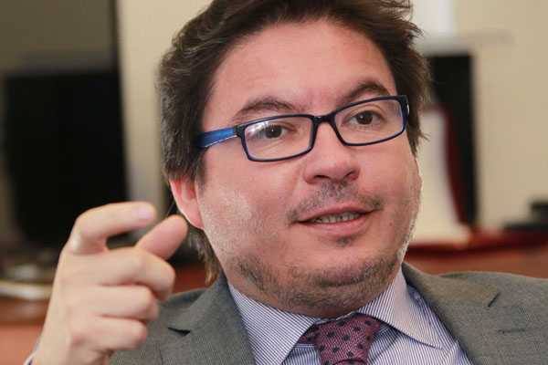 Ministro Barraza por proyecto que permitiría a adultos mayores hipotecar sus casas: “No nos parece conveniente” Ministro Barraza por proyecto que permitiría a adultos mayores hipotecar sus casas: