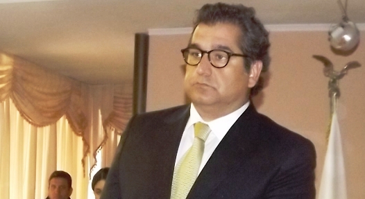Ex marido de Doggenweiler hace pedazos a MEO por aportes de SQM Ex marido de Doggenweiler hace pedazos a MEO por aportes de SQM