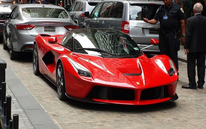 Ferrari alista los motores para su apertura en Wall Street con la ayuda de UBS para aliviar a Fiat Ferrari alista los motores para su apertura en Wall Street con la ayuda de UBS para aliviar a Fiat