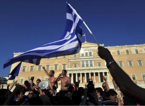 Unión Europea aprueba financiamiento de urgencia de 7.160 millones para Grecia Unión Europea aprueba financiamiento de urgencia de 7.160 millones para Grecia