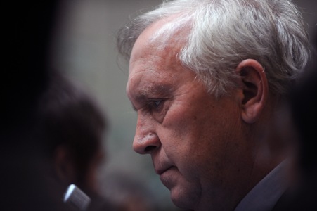 Burgos responde fuerte a Quintana: “No se trata de apretar botones de pánico, sino de realismo político” Burgos responde fuerte a Quintana: