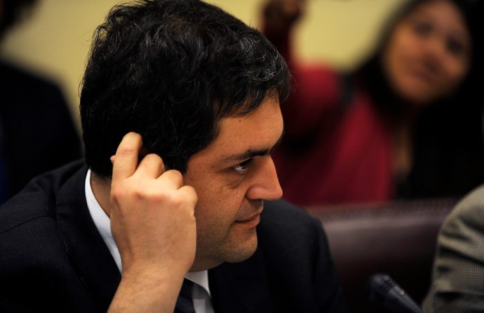 Jorratt apunta a reuniones con abogado Samuel Donoso como presiones de Interior para no querellarse contra SQM Jorratt apunta a reuniones con abogado Samuel Donoso como presiones de Interior para no querellarse contra SQM