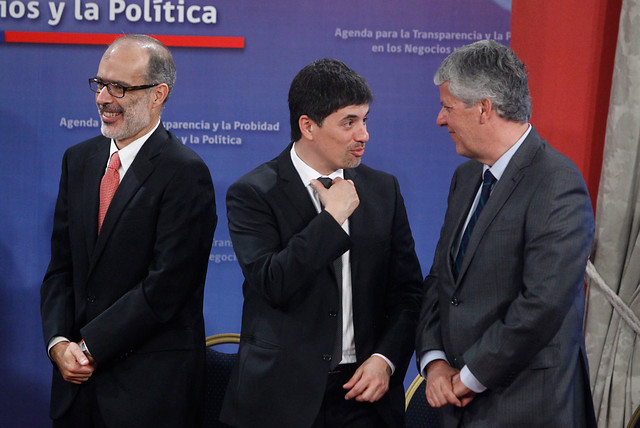 La Moneda despliega intenso lobby para lograr votación de Carrera Docente mañana en la Cámara y superar la derrota en Comisión de Educación La Moneda despliega intenso lobby para lograr votación de Carrera Docente mañana en la Cámara y superar la derrota en Comisión de Educación