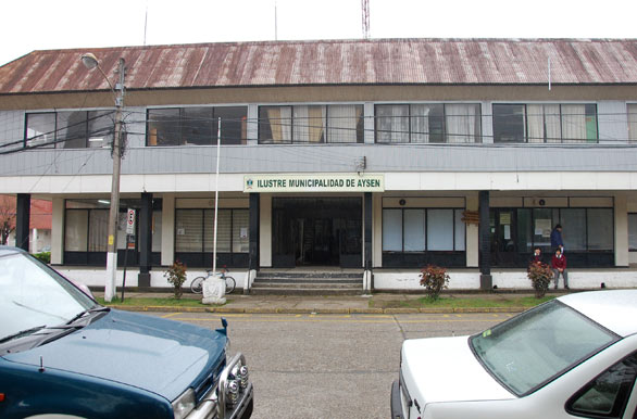 Contraloría ordena sumario administrativo en Municipalidad de Aysén por recibir donación de Central Hidroeléctrica Contraloría ordena sumario administrativo en Municipalidad de Aysén por recibir donación de Central Hidroeléctrica