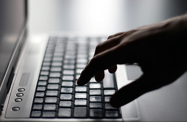 Comisión de Inteligencia cita a directores de la PDI y de la ANI por compra de programa para espiar computadores y celulares Comisión de Inteligencia cita a directores de la PDI y de la ANI por compra de programa para espiar computadores y celulares