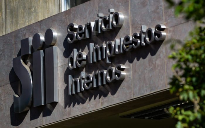 Bernardo Lara: las dos caras del hombre clave del SII que definirá destino de casos Penta, SQM y otros Bernardo Lara: las dos caras del hombre clave del SII que definirá destino de casos Penta, SQM y otros