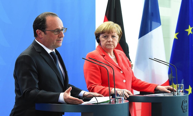 Merkel apoya ayudas a Grecia para reducir su deuda, pero descarta una quita Merkel apoya ayudas a Grecia para reducir su deuda, pero descarta una quita