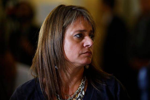 Movilh denuncia que senadora Van Rysselberghe discrimina a niños transexuales Movilh denuncia que senadora Van Rysselberghe discrimina a niños transexuales