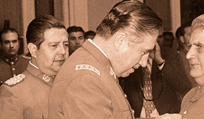 «Nuestra sociedad enfrenta la peligrosa encrucijada de constatar si las FF.AA. están o no sometidas a la autoridad civil»