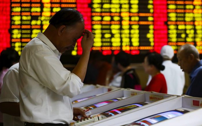 Peores cifras de la industria china en 6 años llenan de incertidumbre a los mercados Peores cifras de la industria china en 6 años llenan de incertidumbre a los mercados
