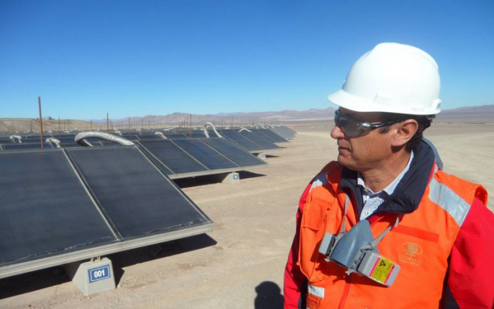 Apuesta de mineras chilenas por energías renovables comienza a dar frutos justo en un momento complejo para la industria Apuesta de mineras chilenas por energías renovables comienza a dar frutos justo en un momento complejo para la industria