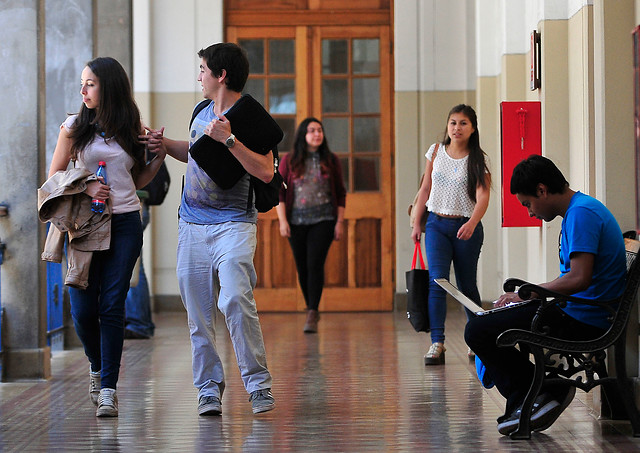 Gratuidad aumenta en 30% y beneficia a 340 mil estudiantes durante 2018 Gratuidad aumenta en 30% y beneficia a 340 mil estudiantes durante 2018