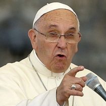 Papa Francisco dice que la corrupción es una droga que produce dependencia