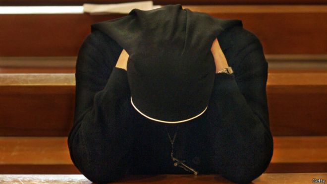 Francia: investigan por agresión sexual a Luigi Ventura, ex nuncio apostólico en Chile Francia: investigan por agresión sexual a Luigi Ventura, ex nuncio apostólico en Chile