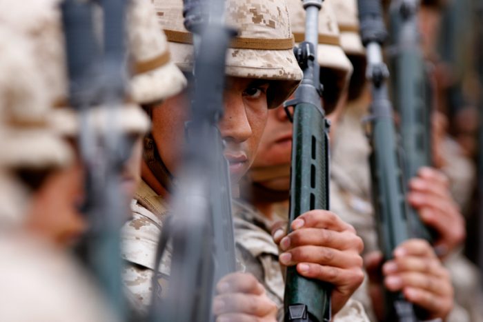 Gobierno extenderá la carrera militar y asegura que el Estado gastará menos «en financiar esas pensiones» Gobierno extenderá la carrera militar y asegura que el Estado gastará menos